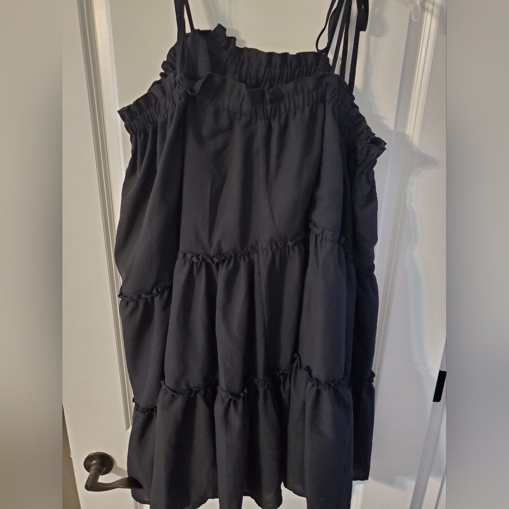 Boohoo NWOT black tiered sun dress